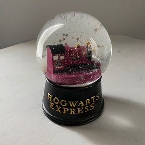 Harry Potter Snow Globe